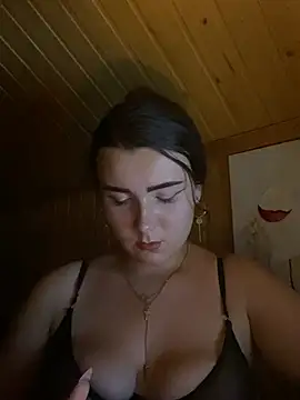 mewKate online show from July 3, 2026, 6:58 pm