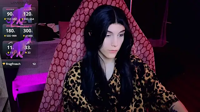 Hyeon Jin online show from March 17, 2026, 3:37 pm