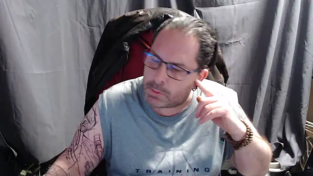 Streamlove77 online show from February 14, 2025, 3:47 pm