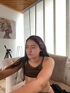 Snapshot of Camila_pinkk chatting on February 23, 2025, 5:07 pm Camila pinkk online show from February 23, 2025, 5:07 pm