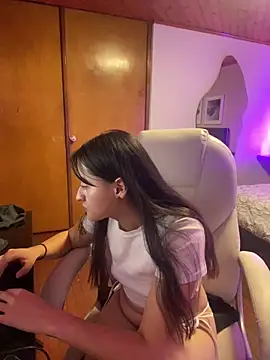 Snapshot of Camila_pinkk chatting on March 16, 2025, 5:07 pm Camila pinkk online show from March 16, 2025, 5:07 pm