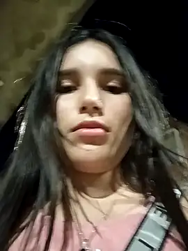 Snapshot of the_queen_of_street chatting on January 7, 2025, 1:49 am the queen of street online show from January 7, 2025, 1:49 am