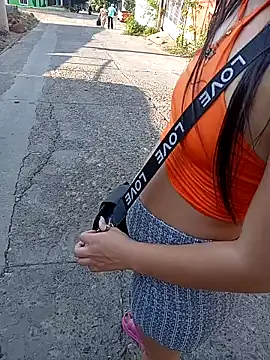 Snapshot of the_queen_of_street chatting on January 19, 2025, 9:02 pm the queen of street online show from January 19, 2025, 9:02 pm