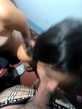 Snapshot of the_queen_of_street chatting on February 2, 2025, 3:43 am the queen of street online show from February 2, 2025, 3:43 am