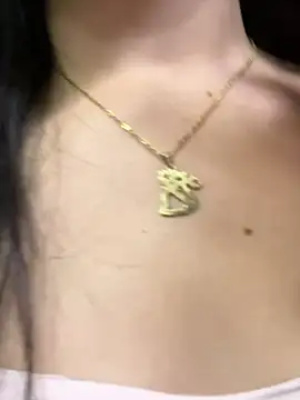 Snapshot of the_queen_of_street chatting on February 12, 2025, 4:54 am the queen of street online show from February 12, 2025, 4:54 am