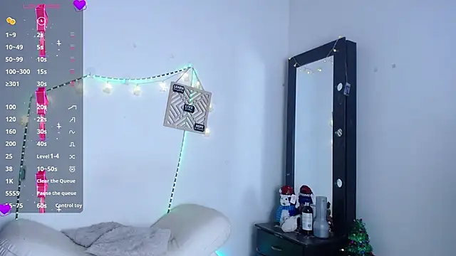 Yorkeidys1 online show from November 20, 2025, 2:45 am