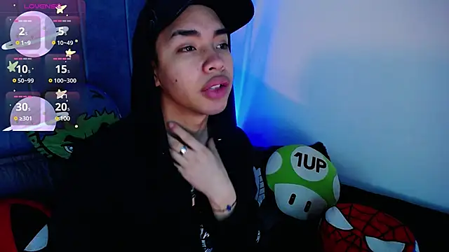 Snapshot of AlecLightwood_ chatting on January 9, 2025, 1:02 pm AlecLightwood online show from January 9, 2025, 1:02 pm