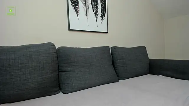 Stephany Richardz online show from September 9, 2025, 5:18 am