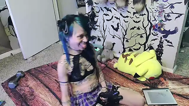 Snapshot of trashbrat chatting on November 8, 2025, 2:01 am trashbrat online show from November 8, 2025, 2:01 am