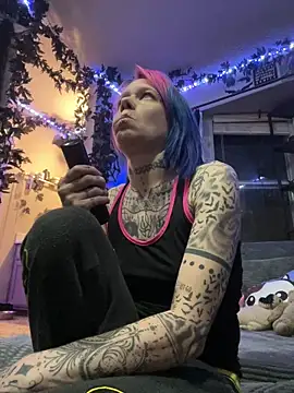 trashbrat online show from May 3, 2026, 7:58 am