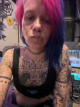 trashbrat online show from June 12, 2026, 4:00 am