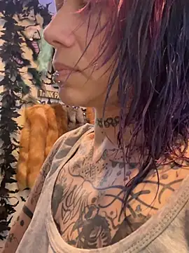 trashbrat online show from July 14, 2026, 1:39 pm
