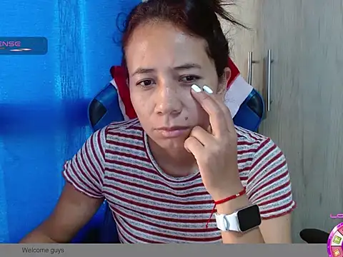 Danielagomez33 online show from March 1, 2026, 12:51 pm