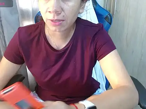 Snapshot of Danielagomez33 chatting on June 10, 2026, 12:15 pm Danielagomez33 online show from June 10, 2026, 12:15 pm