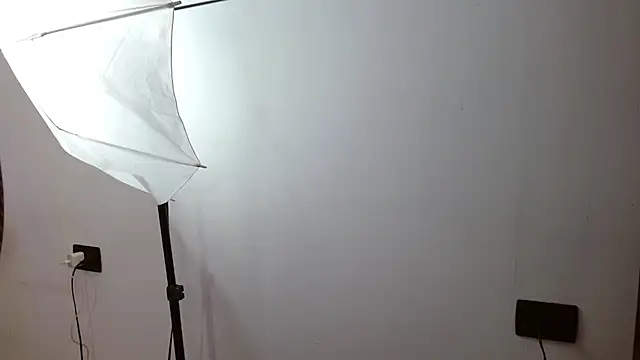 Snapshot of Charlot_Vega_ chatting on March 9, 2025, 1:26 pm Charlot Vega online show from March 9, 2025, 1:26 pm