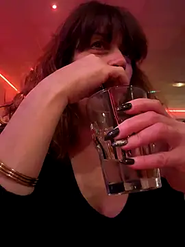 Snapshot of sweetinside_ chatting on December 13, 2025, 9:53 pm sweetinside online show from December 13, 2025, 9:53 pm