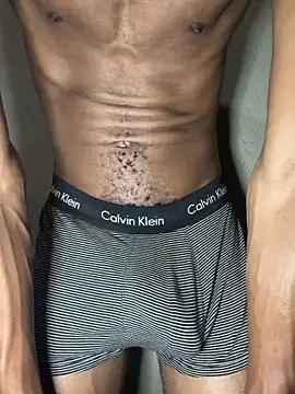 Snapshot of triplebeast chatting on December 19, 2025, 3:52 pm triplebeast online show from December 19, 2025, 3:52 pm