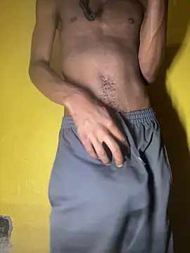 Snapshot of triplebeast chatting on February 8, 2026, 11:30 pm triplebeast online show from February 8, 2026, 11:30 pm