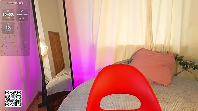 Snapshot of mon_lola chatting on January 18, 2025, 9:24 am mon lola online show from January 18, 2025, 9:24 am