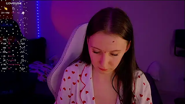 Snapshot of mon_lola chatting on March 15, 2025, 8:43 pm mon lola online show from March 15, 2025, 8:43 pm