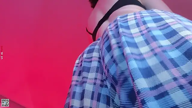 Snapshot of mon_lola chatting on October 13, 2025, 6:13 am mon lola online show from October 13, 2025, 6:13 am