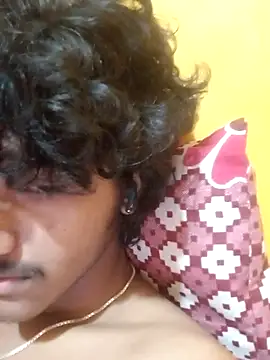 CosmicEmuu online show from January 31, 2025, 5:53 pm