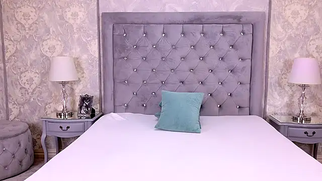 Snapshot of LexiRiley chatting on November 3, 2025, 6:25 am LexiRiley online show from November 3, 2025, 6:25 am