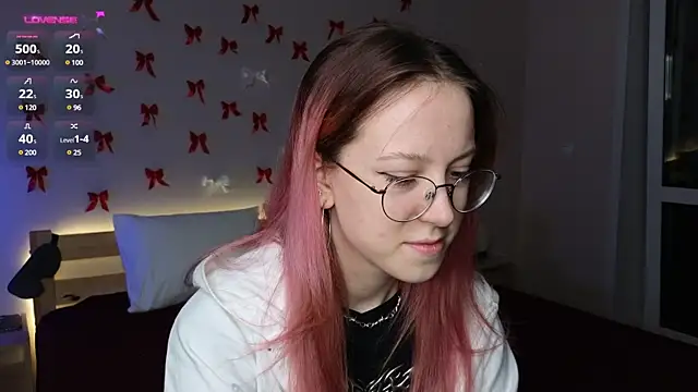 Snapshot of MaryBliss chatting on March 6, 2025, 12:54 am MaryBliss online show from March 6, 2025, 12:54 am