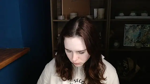 Snapshot of mini_girly chatting on February 21, 2025, 7:23 am mini girly online show from February 21, 2025, 7:23 am