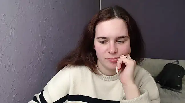 Snapshot of mini_girly chatting on February 25, 2025, 12:13 pm mini girly online show from February 25, 2025, 12:13 pm