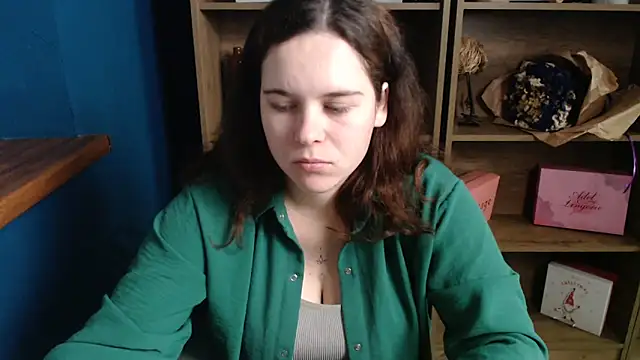 Snapshot of mini_girly chatting on October 12, 2025, 10:03 am mini girly online show from October 12, 2025, 10:03 am