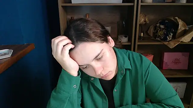 Snapshot of mini_girly chatting on October 19, 2025, 3:34 pm mini girly online show from October 19, 2025, 3:34 pm