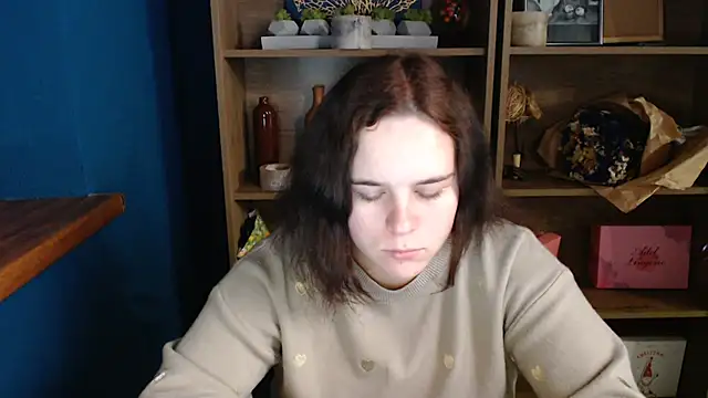 Snapshot of mini_girly chatting on October 25, 2025, 2:02 pm mini girly online show from October 25, 2025, 2:02 pm