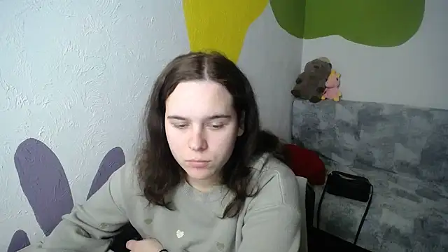 Snapshot of mini_girly chatting on October 28, 2025, 1:58 pm mini girly online show from October 28, 2025, 1:58 pm