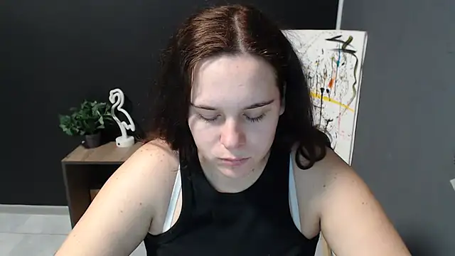 Snapshot of mini_girly chatting on October 30, 2025, 2:29 pm mini girly online show from October 30, 2025, 2:29 pm