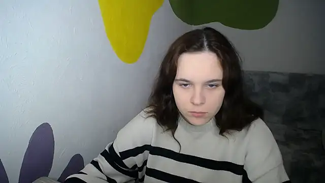 Snapshot of mini_girly chatting on December 4, 2025, 1:09 pm mini girly online show from December 4, 2025, 1:09 pm