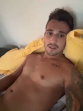 Snapshot of carvalhofelipe chatting on January 19, 2025, 7:04 pm carvalhofelipe online show from January 19, 2025, 7:04 pm