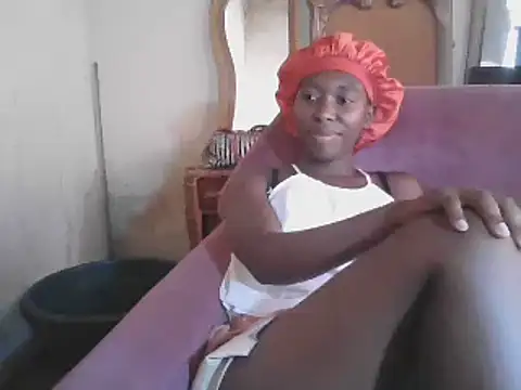 Snapshot of Hotdaily04 chatting on February 7, 2025, 12:50 pm Hotdaily04 online show from February 7, 2025, 12:50 pm