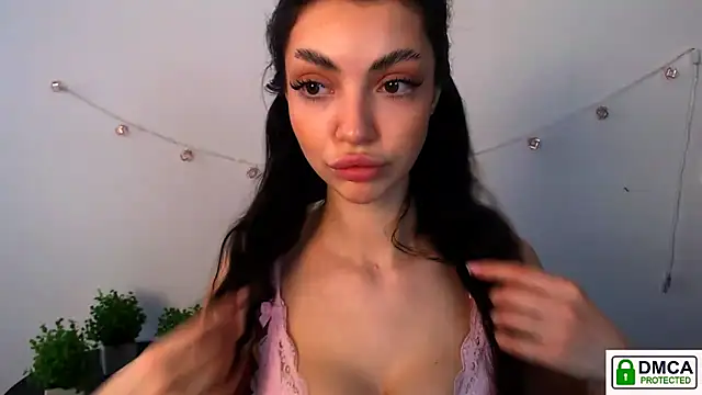 Lexi Jous online show from April 29, 2026, 10:52 am
