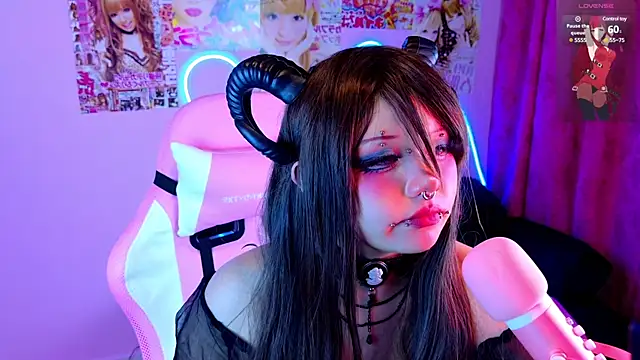 LaytonBox online show from February 10, 2025, 3:35 am