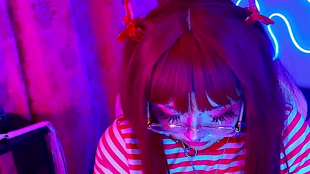 LaytonBox online show from February 28, 2025, 6:32 am