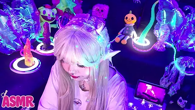 LaytonBox online show from February 3, 2026, 1:49 pm