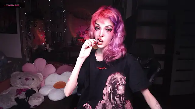 Snapshot of Ink__pleasure chatting on July 5, 2026, 9:00 pm Ink pleasure online show from July 5, 2026, 9:00 pm