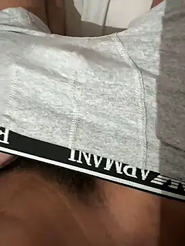 Snapshot of mdnn77 chatting on February 20, 2025, 5:29 pm mdnn77 online show from February 20, 2025, 5:29 pm