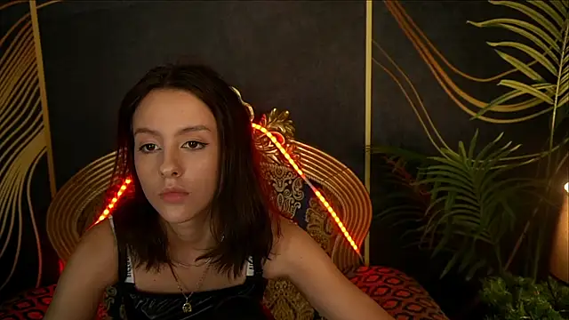 Snapshot of AnnaElys chatting on February 5, 2025, 1:11 pm AnnaElys online show from February 5, 2025, 1:11 pm