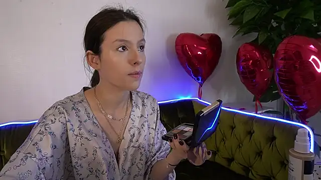 Snapshot of AnnaElys chatting on February 12, 2025, 7:13 am AnnaElys online show from February 12, 2025, 7:13 am