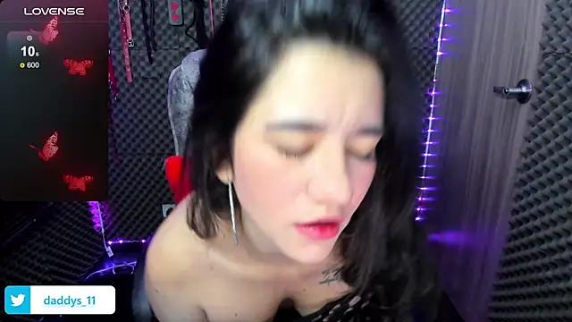 lilihot  online show from January 14, 2025, 2:32 pm