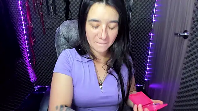 Snapshot of lilihot_ chatting on February 25, 2025, 4:10 pm lilihot online show from February 25, 2025, 4:10 pm