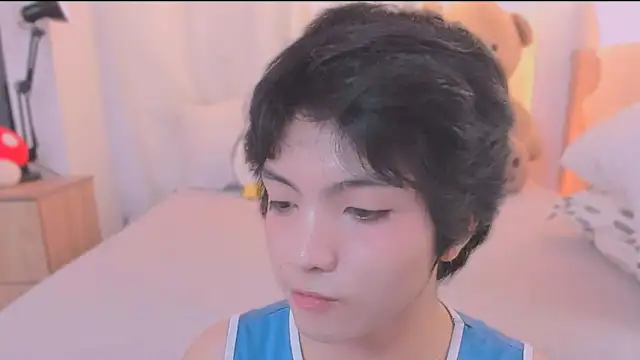 AllanYong18 online show from March 3, 2026, 6:08 am