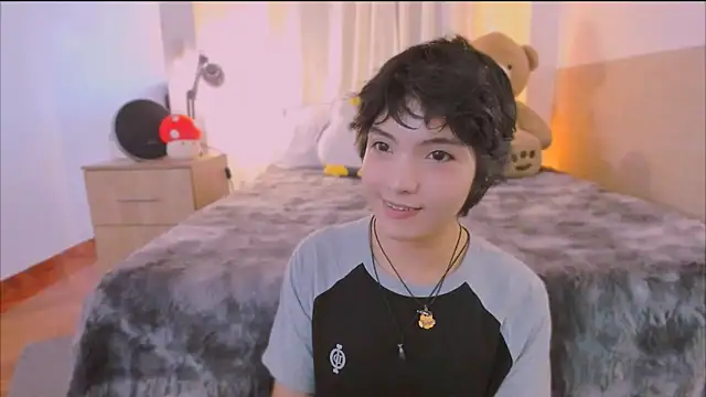 AllanYong18 online show from March 15, 2026, 8:04 pm